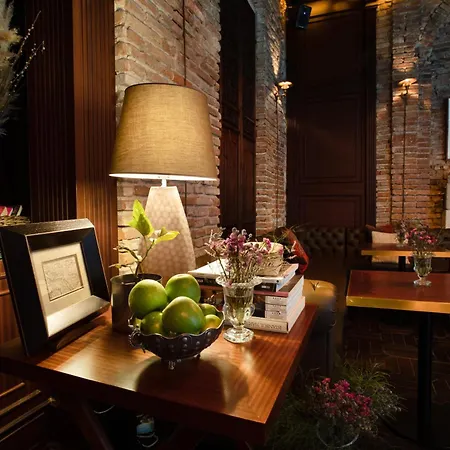 Georges Galata Hotel